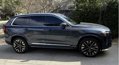2026 Volvo XC90 B6 AWD Plus 7-Seater