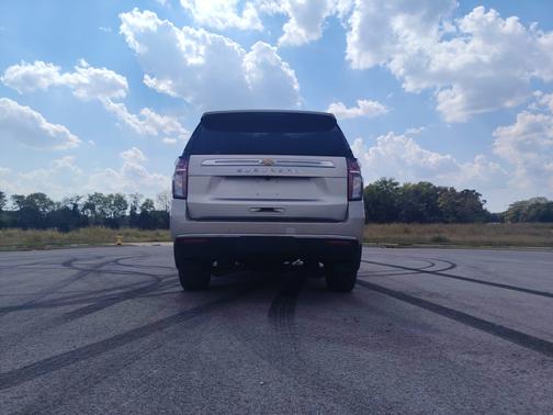Beige 2021 Chevrolet Suburban LT
