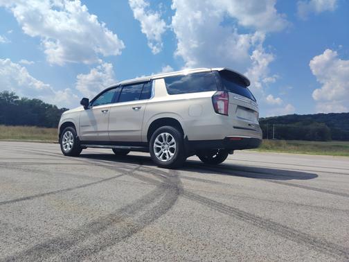 Beige 2021 Chevrolet Suburban LT