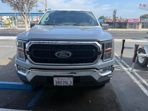 White 2022 Ford F-150 XLT