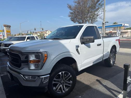 White 2022 Ford F-150 XLT