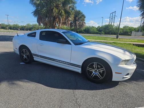 2013 Ford Mustang V6