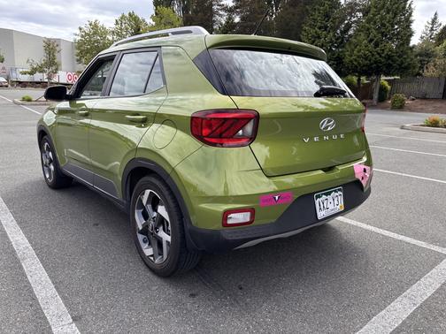 2023 Hyundai VENUE SEL
