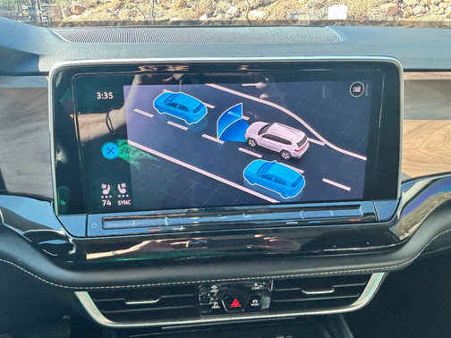 Black 2024 Volkswagen Atlas 2.0T SE w/Technology