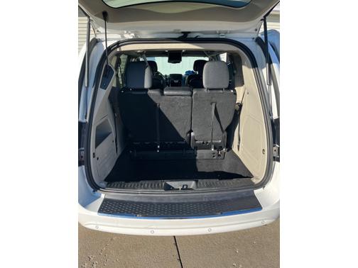 2015 Chrysler Town & Country Touring-L