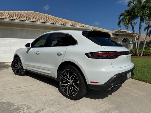 2024 Porsche Macan S