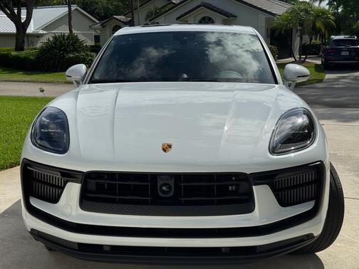 2024 Porsche Macan S
