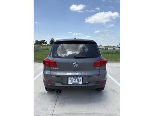 2017 Volkswagen Tiguan Limited 2.0T