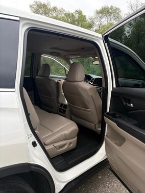 White 2018 Honda Pilot EX-L