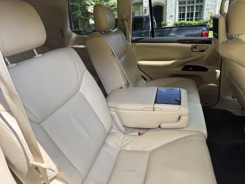 2013 Lexus LX 570 Base
