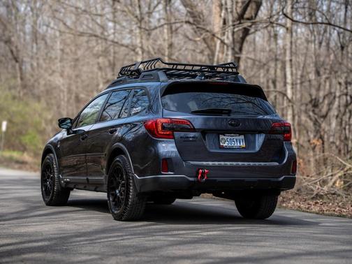 Blue 2016 Subaru Outback 2.5i Limited