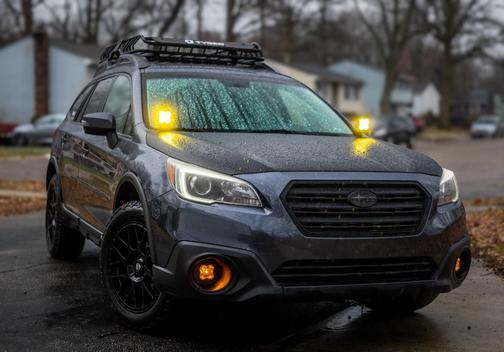 Blue 2016 Subaru Outback 2.5i Limited