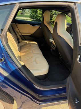 2016 Tesla Model S 75D