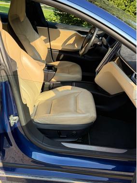 2016 Tesla Model S 75D