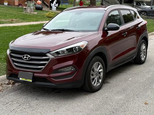 2016 Hyundai TUCSON SE