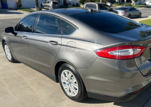 2013 Ford Fusion S