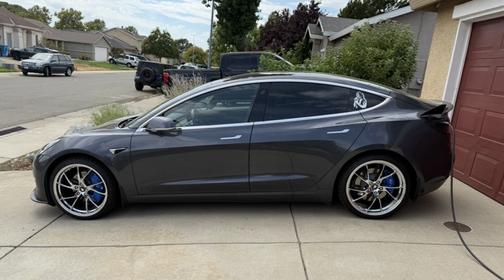Gray 2018 Tesla Model 3 Long Range