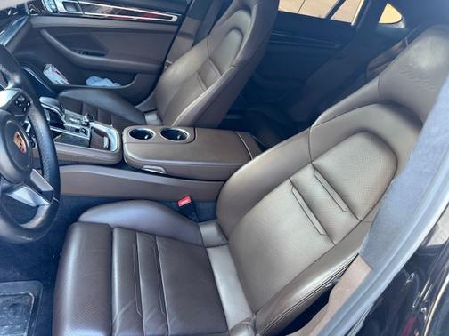 2017 Porsche Panamera Panamera Turbo