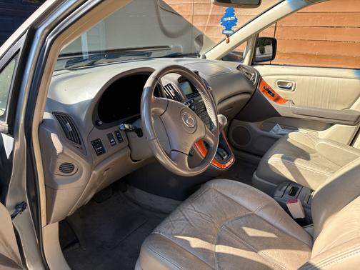 2001 Lexus RX 300 Base