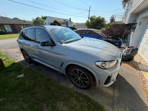 Gray 2022 BMW X3 M40i