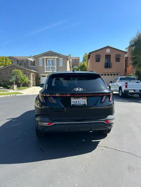 Black 2022 Hyundai TUCSON SEL
