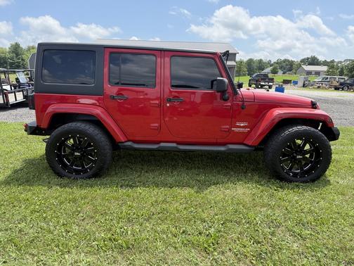 2011 Jeep Wrangler Unlimited Sahara
