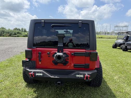 2011 Jeep Wrangler Unlimited Sahara