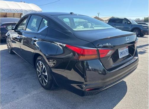 Black 2020 Nissan Altima 2.5 S