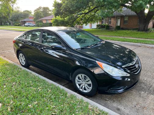 Black 2013 Hyundai SONATA GLS