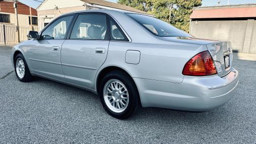 2002 Toyota Avalon XL