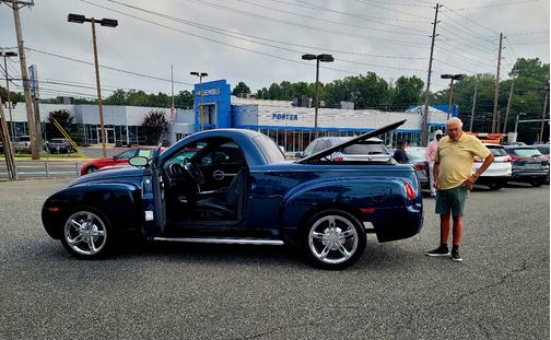 2005 Chevrolet SSR Base