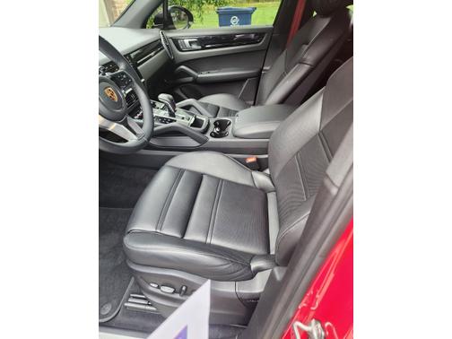 2022 Porsche Cayenne AWD