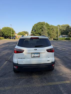 White 2018 Ford EcoSport SE