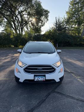 White 2018 Ford EcoSport SE