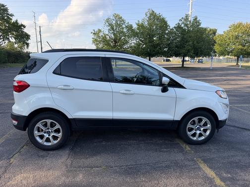 White 2018 Ford EcoSport SE