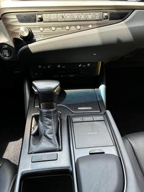 White 2020 Lexus ES 350 Base