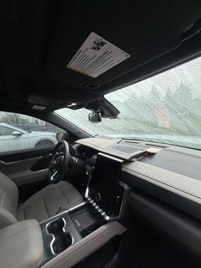 White 2024 GMC Acadia Elevation