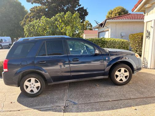 Blue 2007 Saturn Vue Base