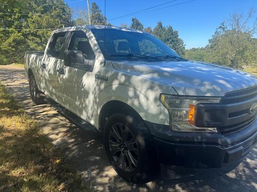 White 2017 Ford F-150 XL