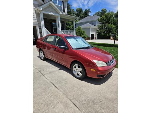 2005 Ford Focus ZX4 SES