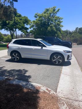White 2022 Volvo XC60 B6 R-Design