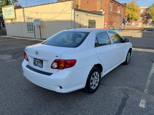 2009 Toyota Corolla LE