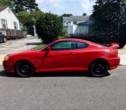2004 Hyundai Tiburon GT