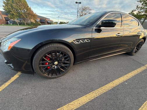 Black 2014 Maserati Quattroporte S Q4