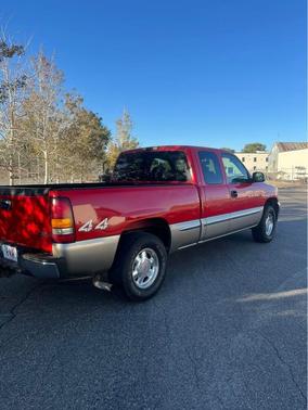 Red 1999 GMC Sierra 1500 SLE