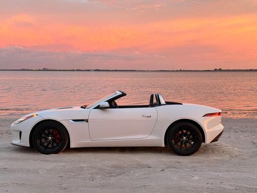 White 2018 Jaguar F-TYPE 296HP