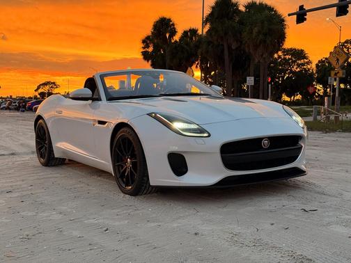 White 2018 Jaguar F-TYPE 296HP