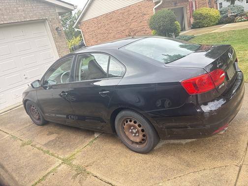 Black 2012 Volkswagen Jetta S