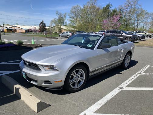 2010 Ford Mustang Base