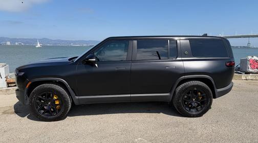 Black 2023 Rivian R1S Adventure Quad-Motor Large Package